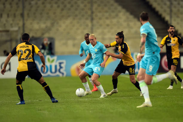 现出了卓越 现出了卓越